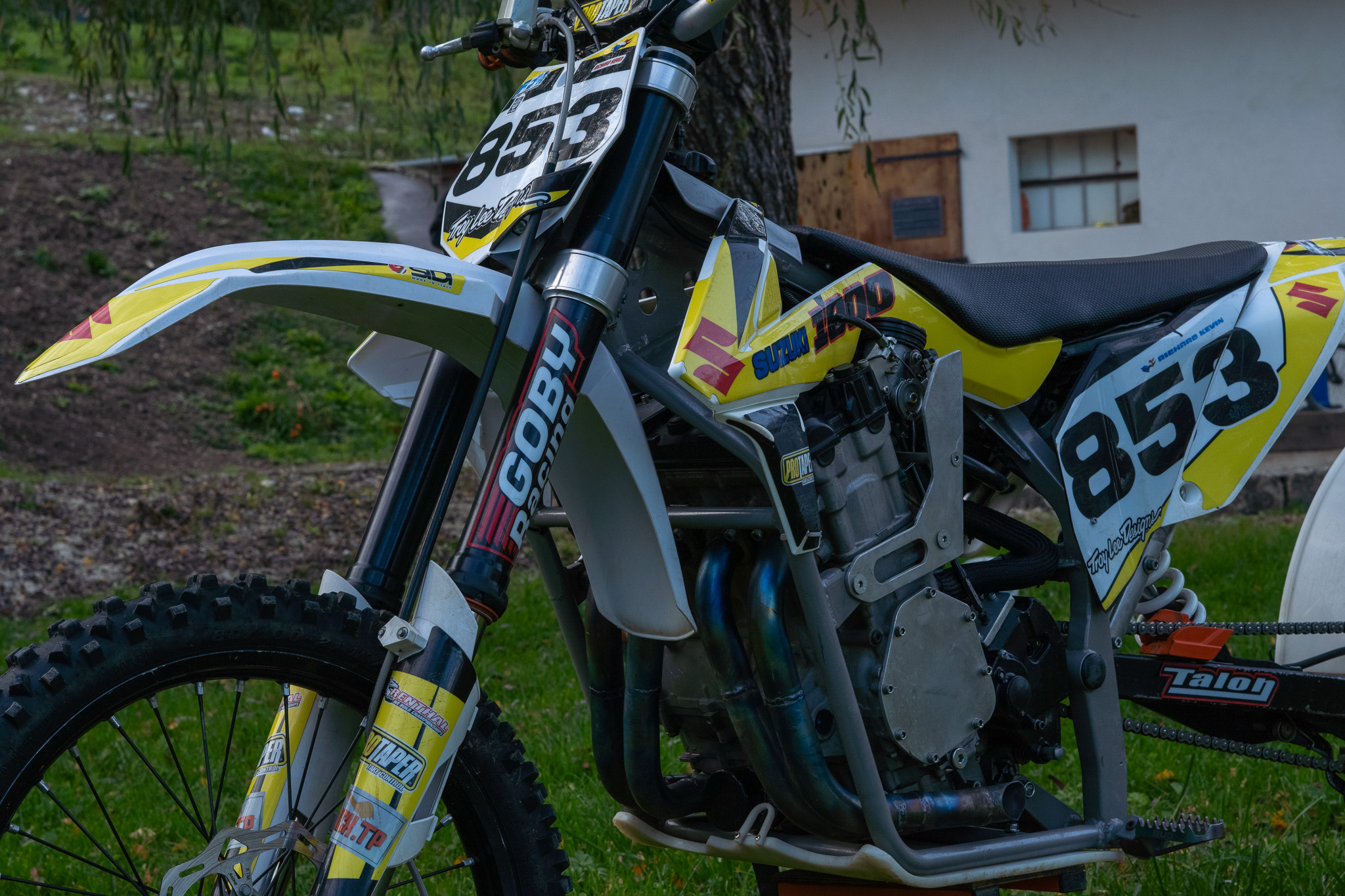 Au sommet de l'extrême : La passion d'un pilote de montée impossible